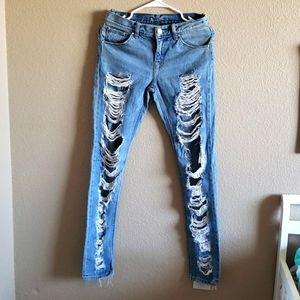 Levi's Strauss & Co. Boyfriend skinny fit Ripped & Distressed Size 25